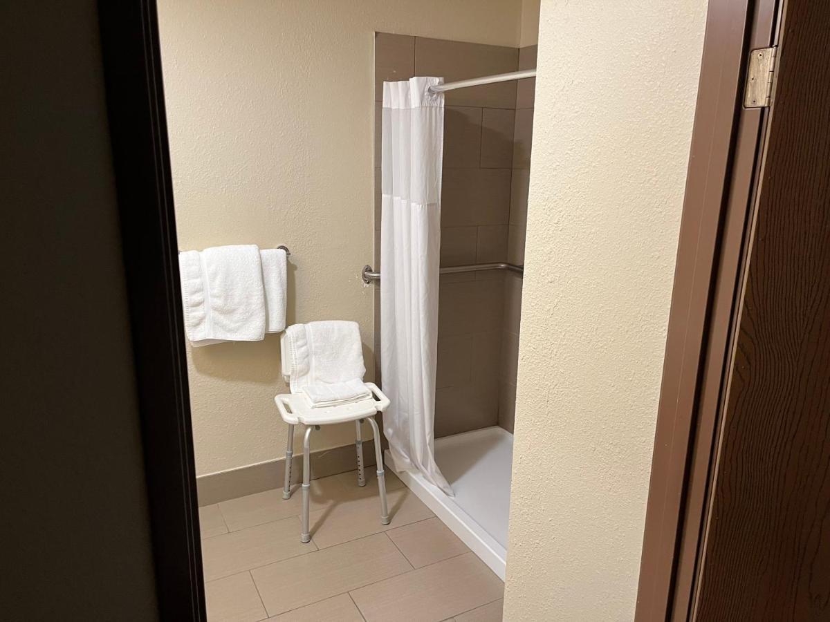 Wingate By Wyndham Clearfield Hotel Екстериор снимка