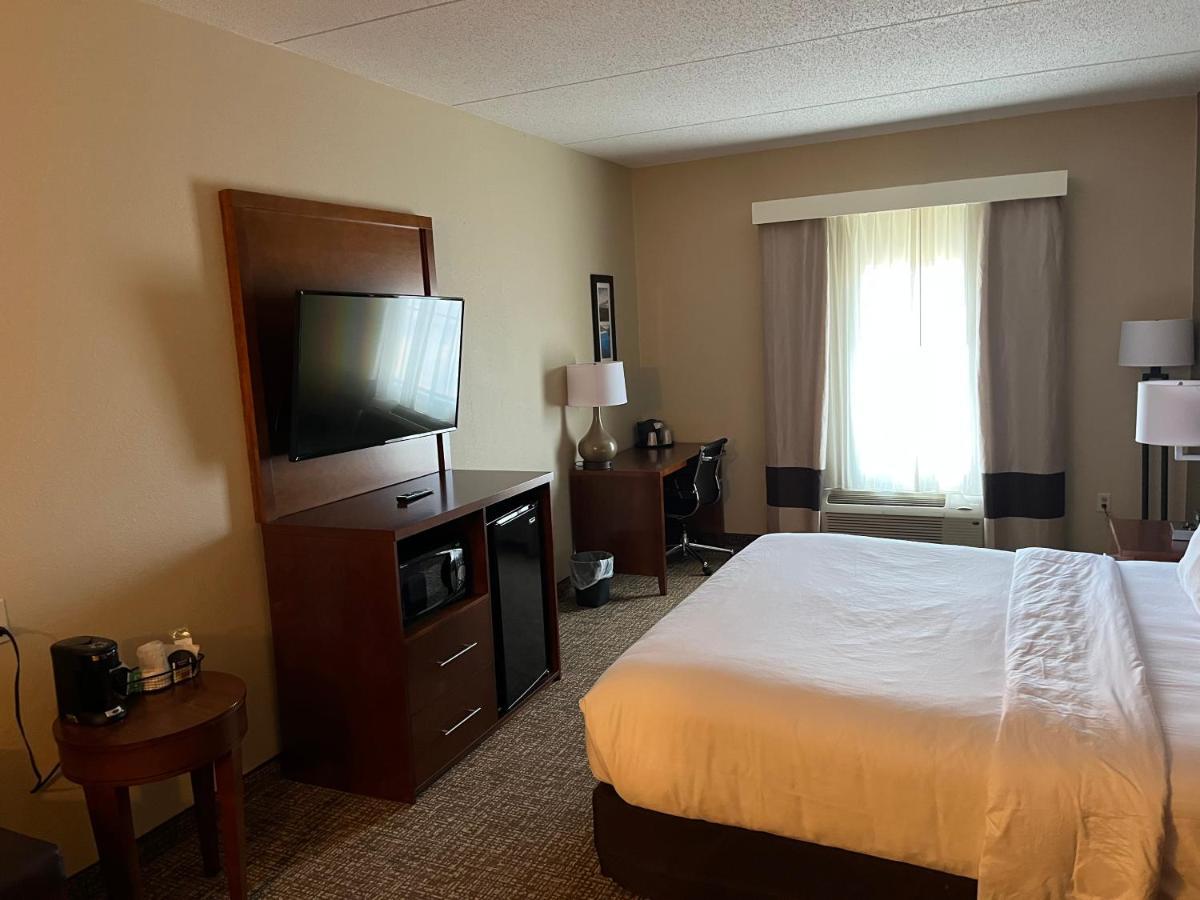 Wingate By Wyndham Clearfield Hotel Екстериор снимка